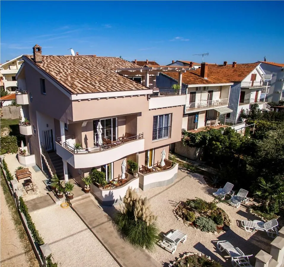Apartmani Vice بيوغْغاد نا موغو شقة